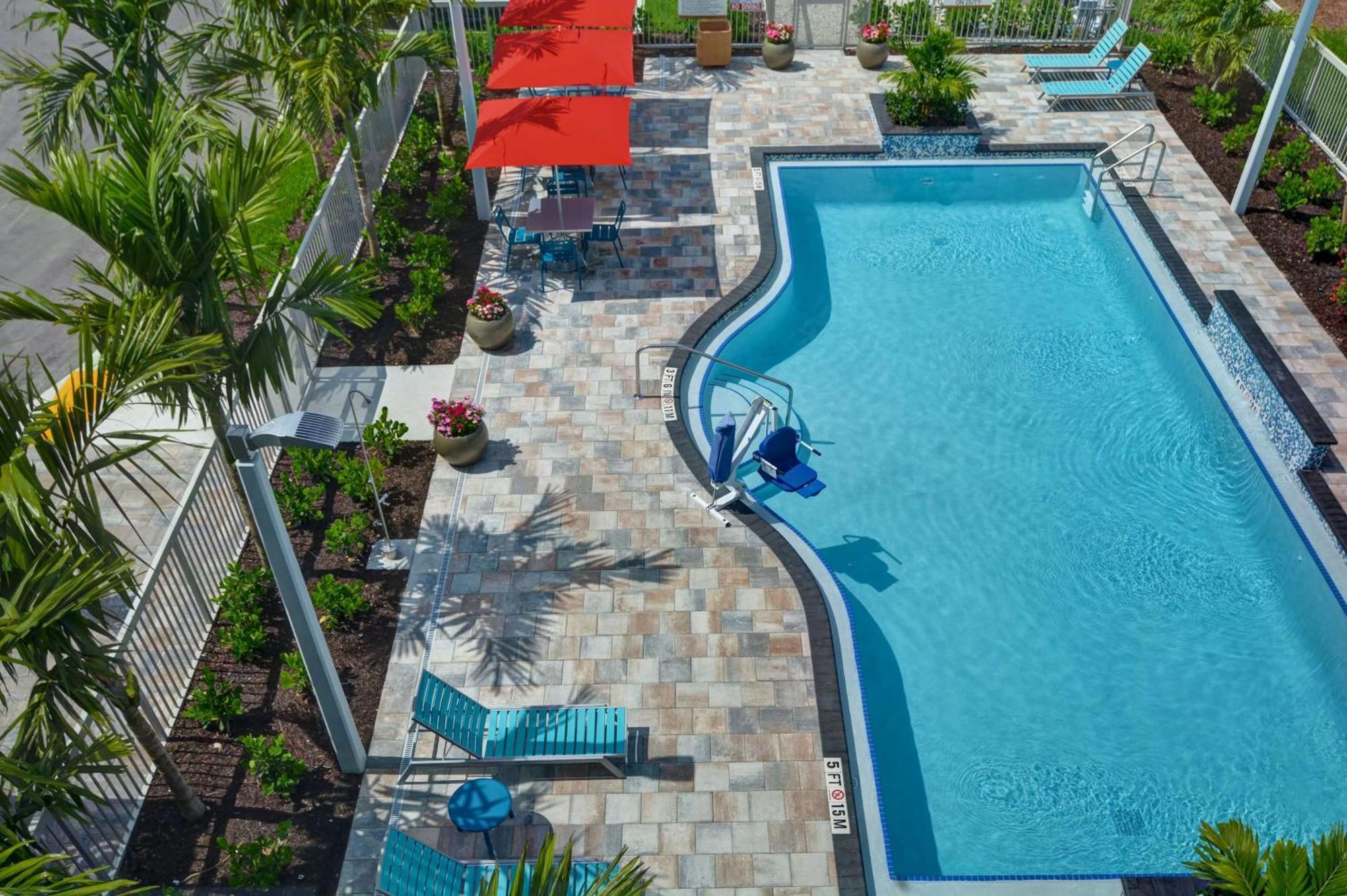Home2 Suites By Hilton Naples I-75 Pine Ridge Road Kültér fotó